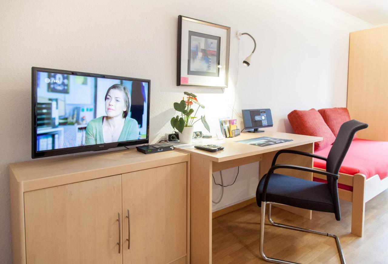 Fewoleipzig Sued Mit Tiefgarage Buitenkant foto
