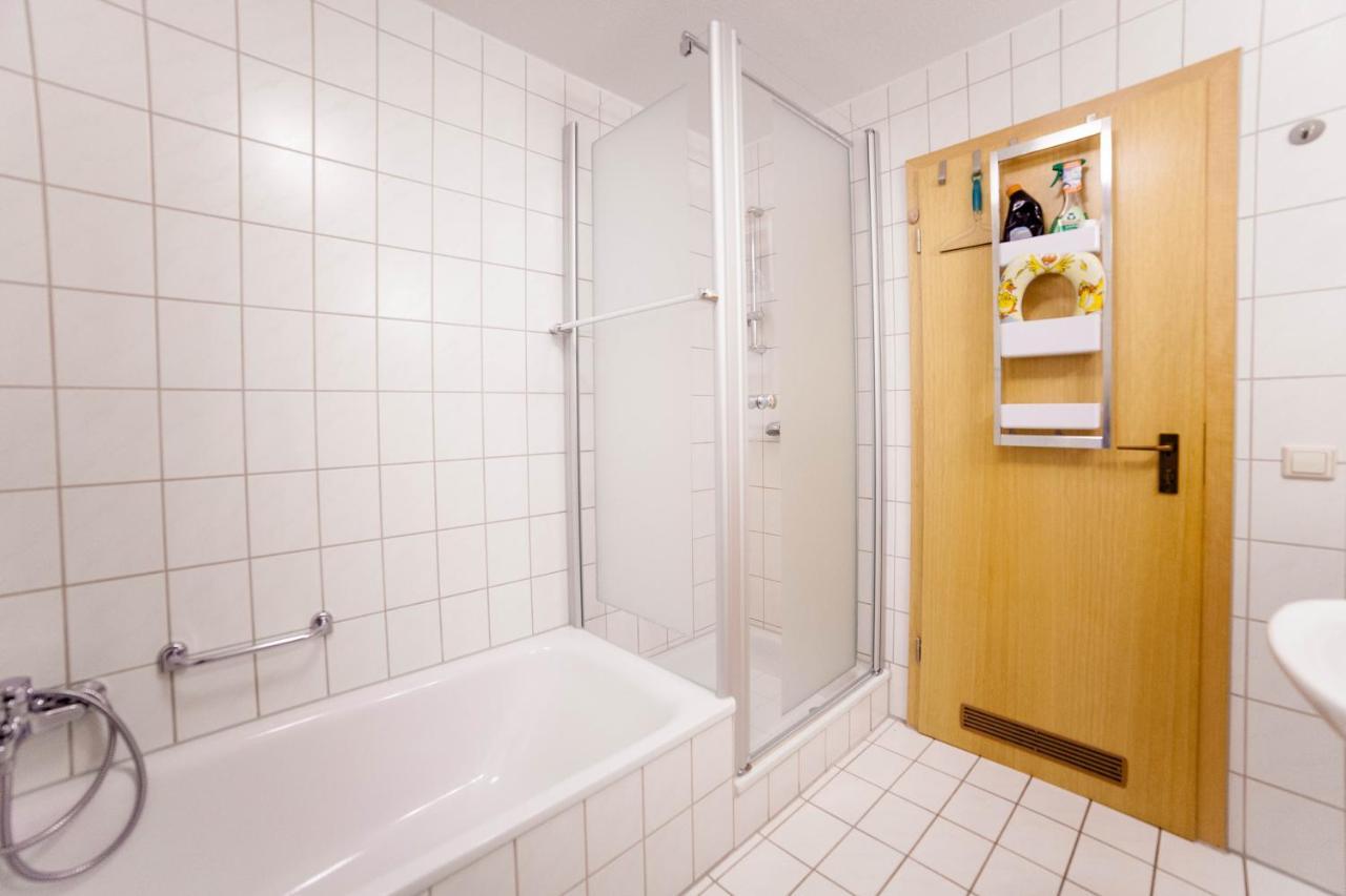 Fewoleipzig Sued Mit Tiefgarage Buitenkant foto